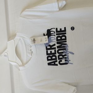 Abercrombie NWT boys Tee